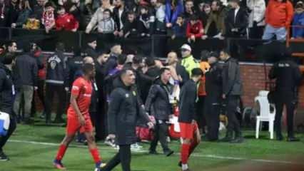 Emre Belözoğlu, maç sonunda taraftarla birbirine girdi! 