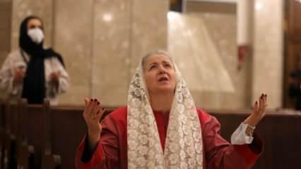 Dünya yeni yıla girdi! İranlı Hristiyanlar Gazze'yi unutmadı...