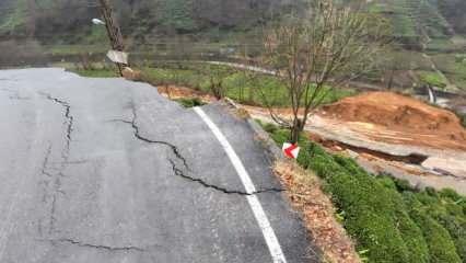 Rize'de korkutan heyelan: Köy yolu çöktü! 