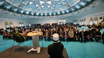 10 yılda inşa edilen DİTİB Essen Merkez Camisi dualarla ibadete açıldı