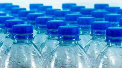 Pet şişedeki su, insan sağlığı için tehlikeli binlerce "nanoplastik" içeriyor