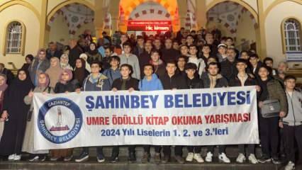 Şahinbey Belediyesi 174 öğrenciyi umreye uğurladı