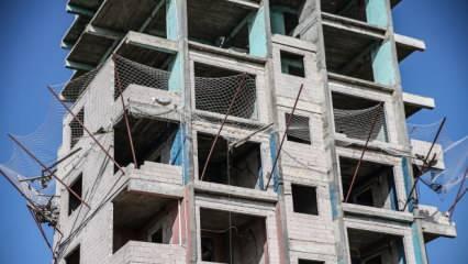 Mersin'de güvenlik filesi faciayı önledi: İşçiyi itfaiye kurtardı