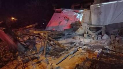 Malatya'da ağır hasarlı metruk bina çöktü