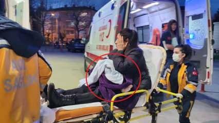 Bursa'da ağlayan bebeğiyle ilgilenirken, yola çıkan 2 çocuğa çarptı: 4 yaralı