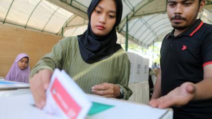 Endonezya’da halk genel seçim için sandık başında