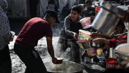 Gazze açlık ve hastalıklarla boğuşuyor