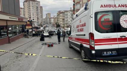 Kayseri'de kayınbiraderi tarafından tabancayla vurulan kişi yaşamını yitirdi.