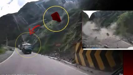 Peru'da yolda aracın üzerine düşen dev kaya aracı paramparça etti