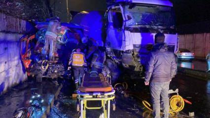 Sarıyer'de korkunç kaza: Beton mikseri ve kamyonet...