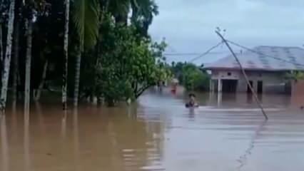 Endonezya'ya vuran sel ve heyelanlarda en az 26 kişi hayatını kaybetti