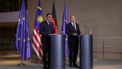 Malezya Başbakanı Batı'yı ikiyüzlülükle suçladı
