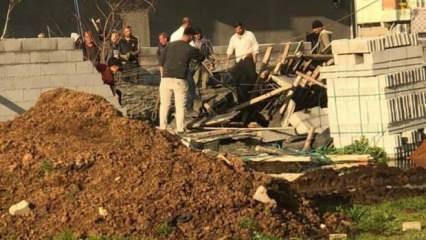 Mardin'de inşaat iskelesi çöktü, 2 işçi yaralandı