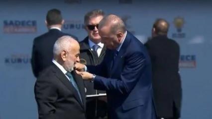 Yeniden Refah Partisi'nden istifa etmişti: Rozetini Cumhurbaşkanı Erdoğan taktı