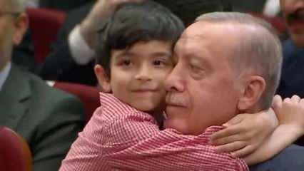 Erdoğan ile küçük çocuğun samimi görüntüleri gündem oldu
