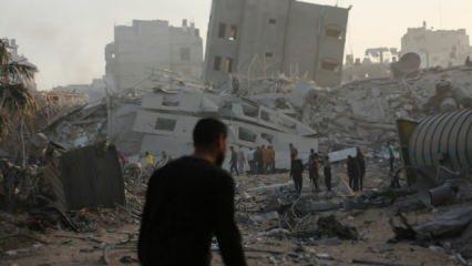 Hamas duyurdu: Elleri bağlanmış halde diri diri gömülmüş insan cesetleri bulundu