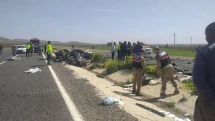 Şanlıurfa'da korkunç kaza! 1'i polis 4 kişi hayatını kaybetti