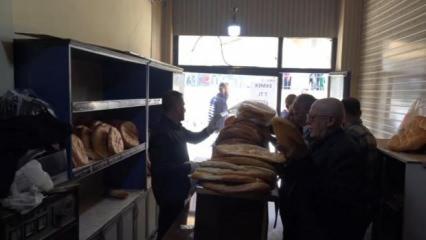 Erciş’te indirimli ekmek satan fırıncı tepki alıyor