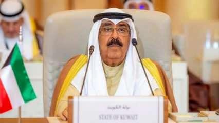 Kuveyt Başbakanı Ahmed Abdullah es-Sabah, "Emir Vekili" olarak yemin etti