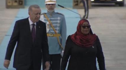 Tanzanya Cumhurbaşkanı Ankara'da: Resmi törenle karşılandı