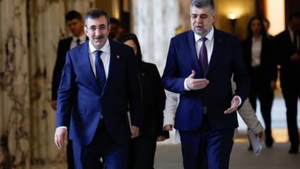Cumhurbaşkanı Yardımcısı Cevdet Yılmaz Romanya Başbakanı Ciolacu ile görüştü