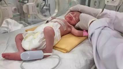 Gazze'de öldürülen annesinin rahminden kurtarılan bebek