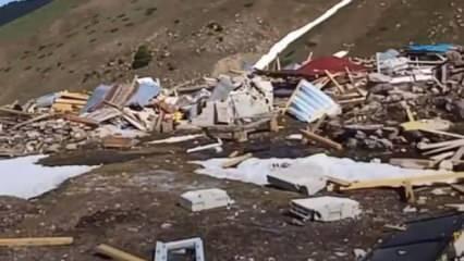 Artvin'de kar eriyince yayladaki evlerin yıkıldığı ortaya çıktı