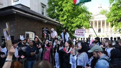 Londra'daki UCL önünde Filistin'le dayanışma eylemi düzenlendi