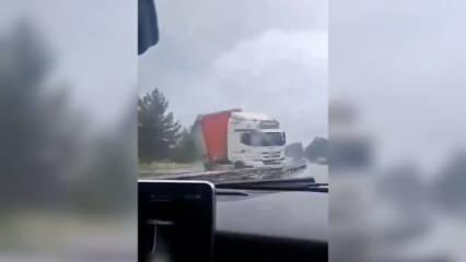 Adana'da feci kaza kamerada! Zincirleme trafik kazasında 7 kişi yaralandı!