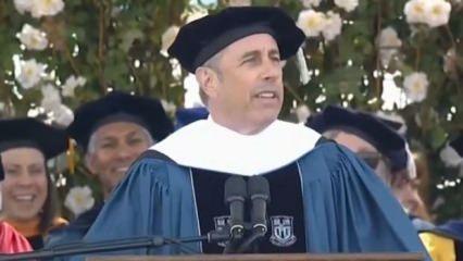 Siyonist komedyen Seinfeld'e mezuniyet töreninde protesto