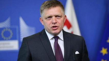 Slovakya Başbakanı Fico silahlı saldırıya uğradı... Suikast anları kamerada