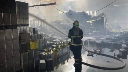 Hatay'da korkutan yangın! Zeytinyağı fabrikası alev alev