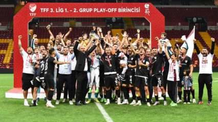 Orduspor'u deviren Elazığspor 2. Lig'e yükseldi!