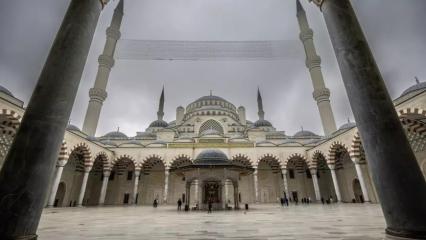 Türkiye’nin en modern külliyesi: Büyük Çamlıca Camii