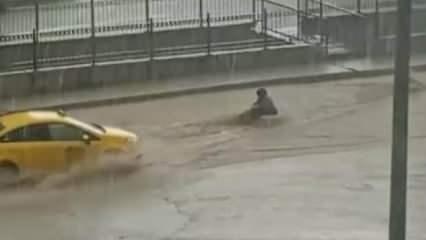 Amasya'da derenin taşması sonucu suya kapılan kadını taksici kurtardı