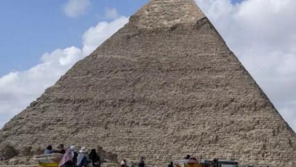 Mısır’ın cazibe merkezi: Giza piramitleri