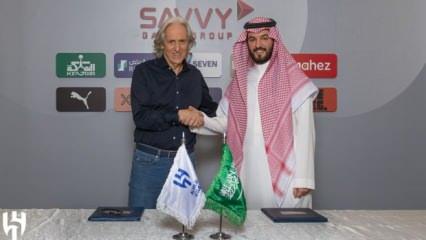 Suudi Arabistan'da tarih yazdı! Jorge Jesus'tan 1 yıllık imza