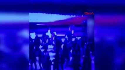 Mezuniyet töreninde dev ekran insanların üzerine devrildi!