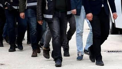 İzmir'de FETÖ mensuplarıyla şifreli konuşan 8 şüpheli gözaltına alındı