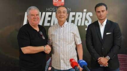 Balıkesirspor, Levent Eriş'le s&ouml;zleşme imzaladı