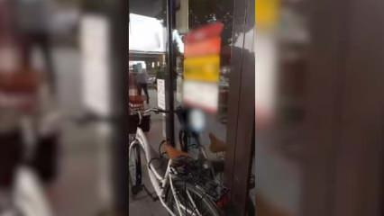 Bisikletini bankaya bağladı, personel içeride mahsur kaldı