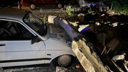 Kayseri'de bahçe duvarı çöktü; 3 otomobilde hasar oluştu