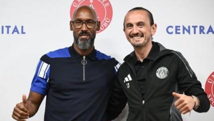 Tuncay Şanlı'ya imza töreninde büyük övgü: Futbol ikonuydu