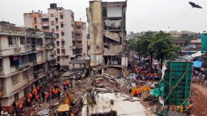 Hindistan'da bina çöktü: 6 kişi hayatını kaybetti