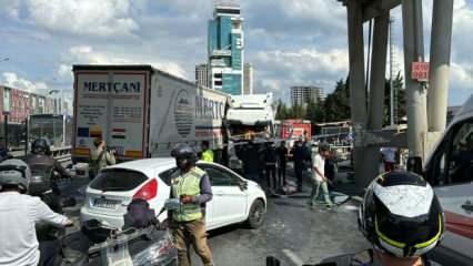 İstanbul'da feci kaza: Tır köprünün ayağına çarptı!