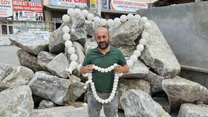 Kaya tuzundan dev tespih! 90 kilogram ağırlığında...