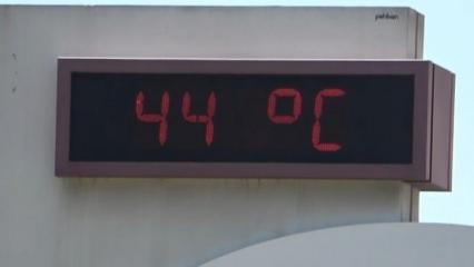 Şehir kavruluyor: Termometreler 44 dereceyi gördü!