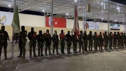 Suriye Milli Ordusu'ndan 'kardeşiz' vurgusu! Türk bayrağı göndere çekildi