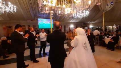 Tokat'ta düğüne milli maç arası