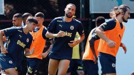 Cenk Tosun, Fenerbahçe ile ilk antrenmanına çıktı